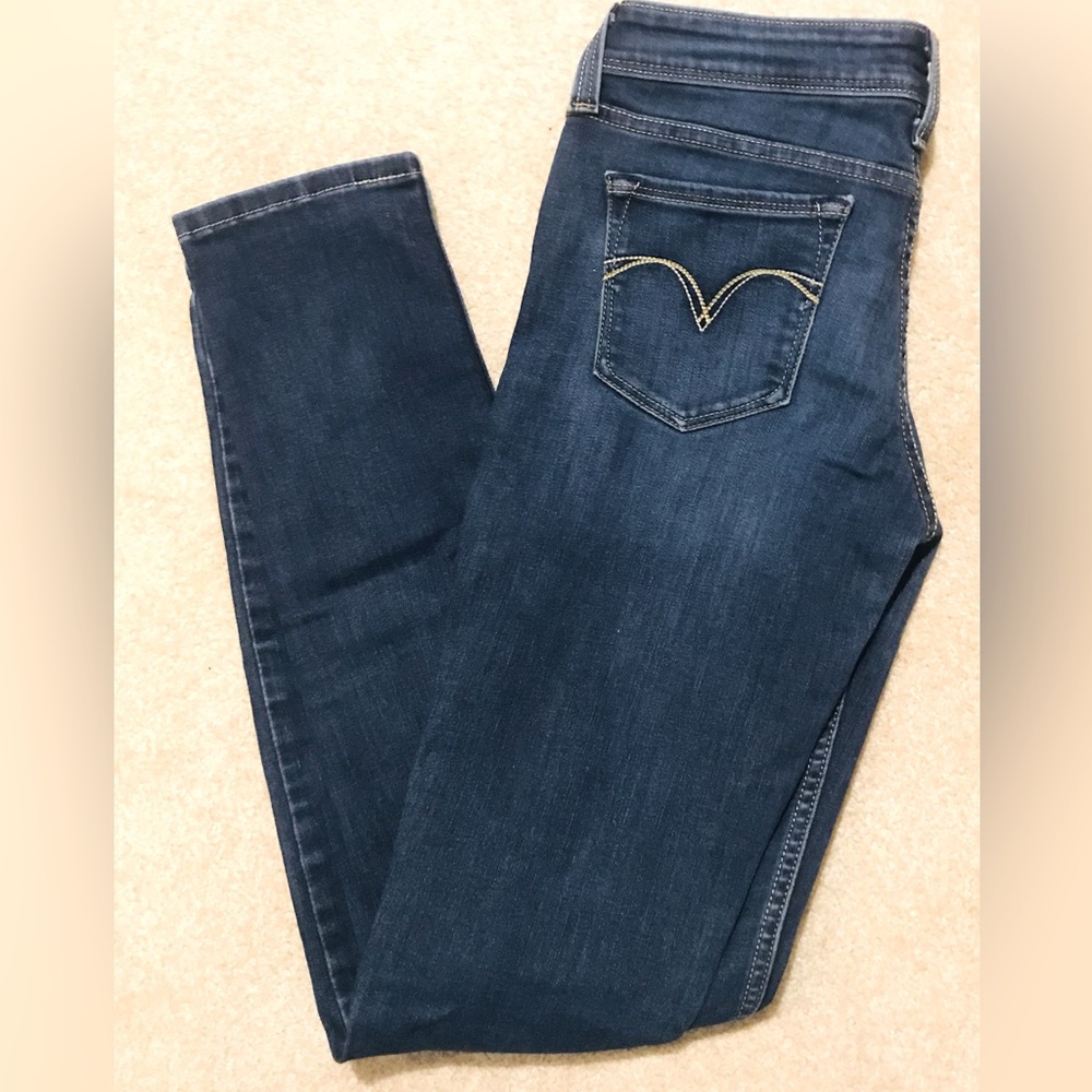 Levi’s Demi Curve Low-rise Skinny Jean (Tall)